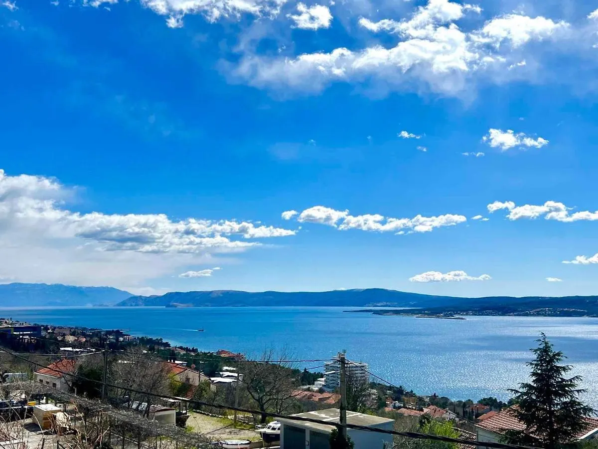 Apartment In Crikvenica 44144