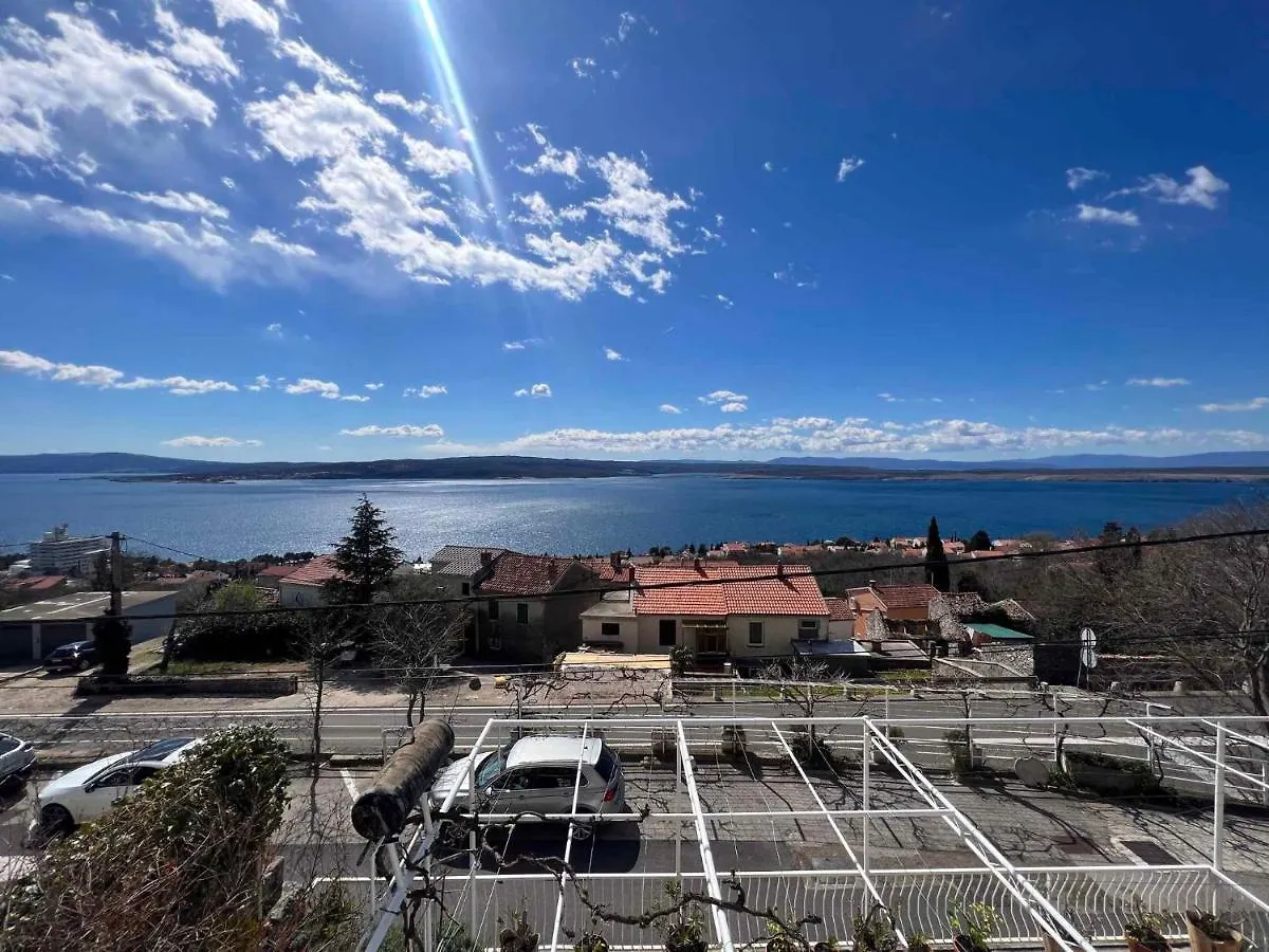 Apartment In Crikvenica 44144