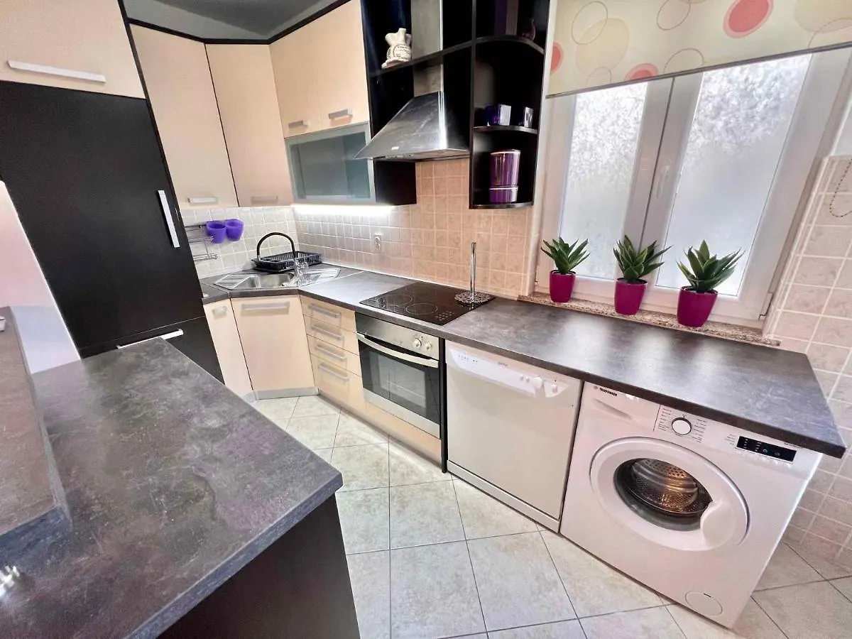 Apartment In Crikvenica 44144