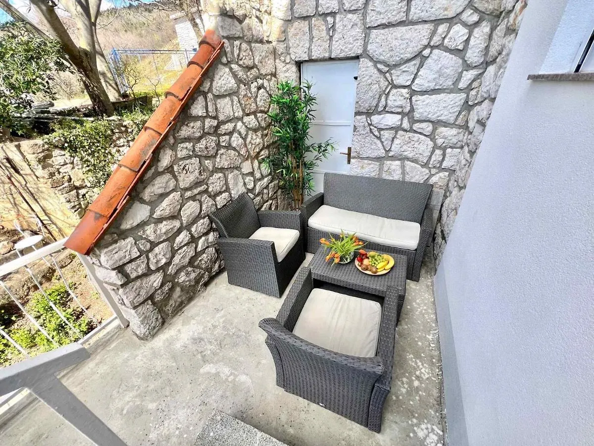 Apartment In Crikvenica 44144 0*,